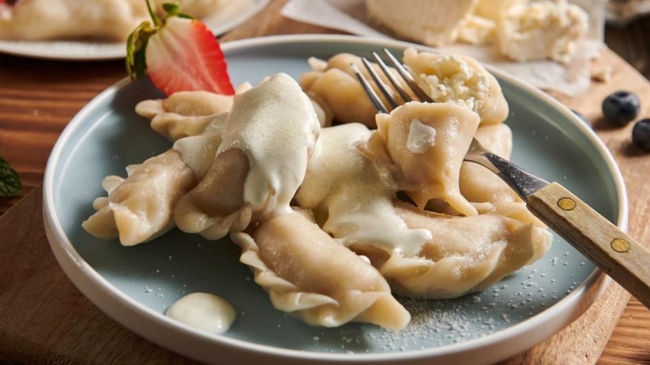Piroške sa sirom i slatkom pavlakom