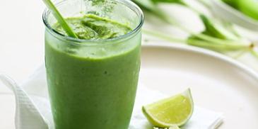 Zeleni smoothie sa mangom